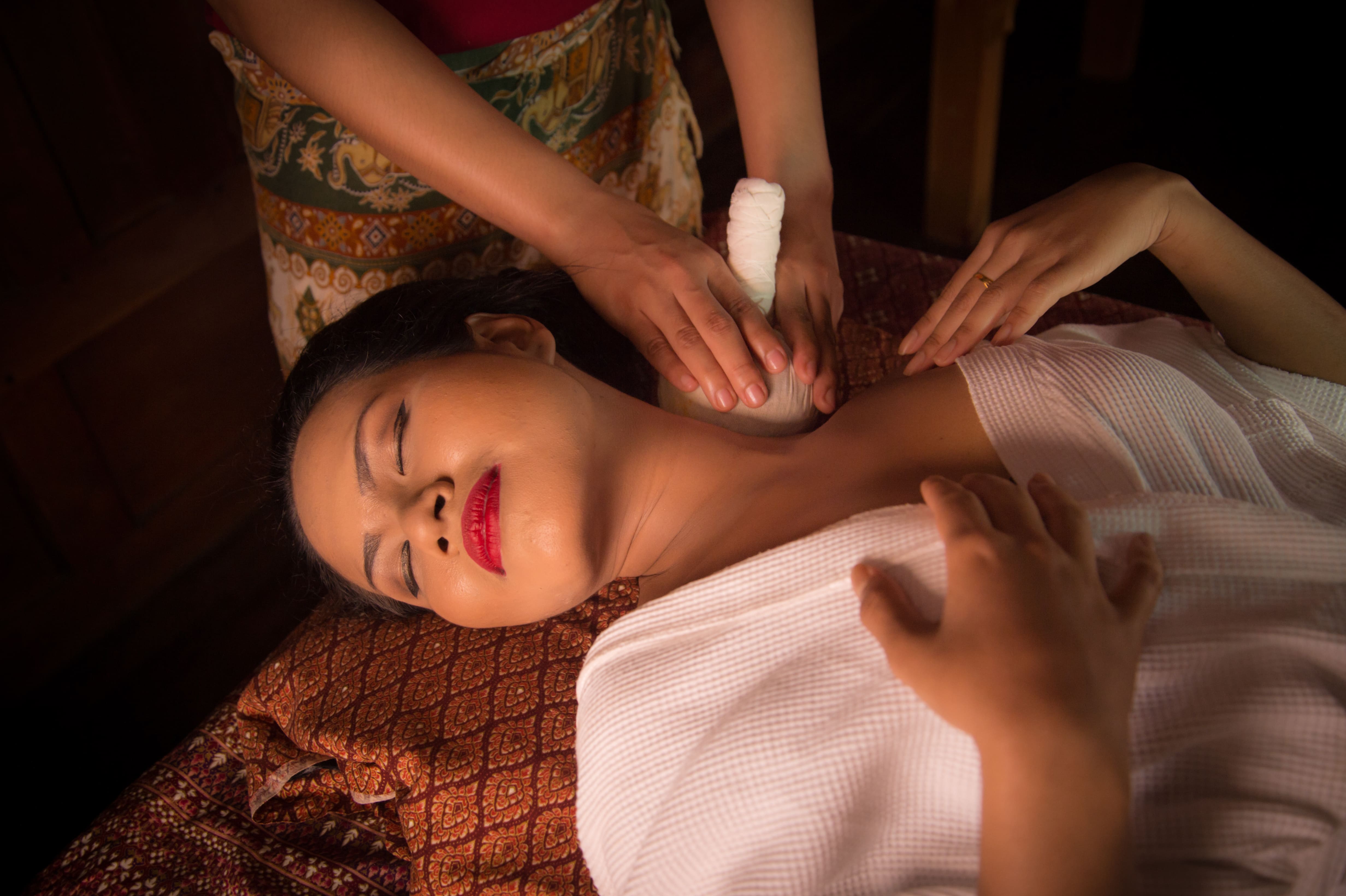 UK TVET Learning College | Receiving Massage